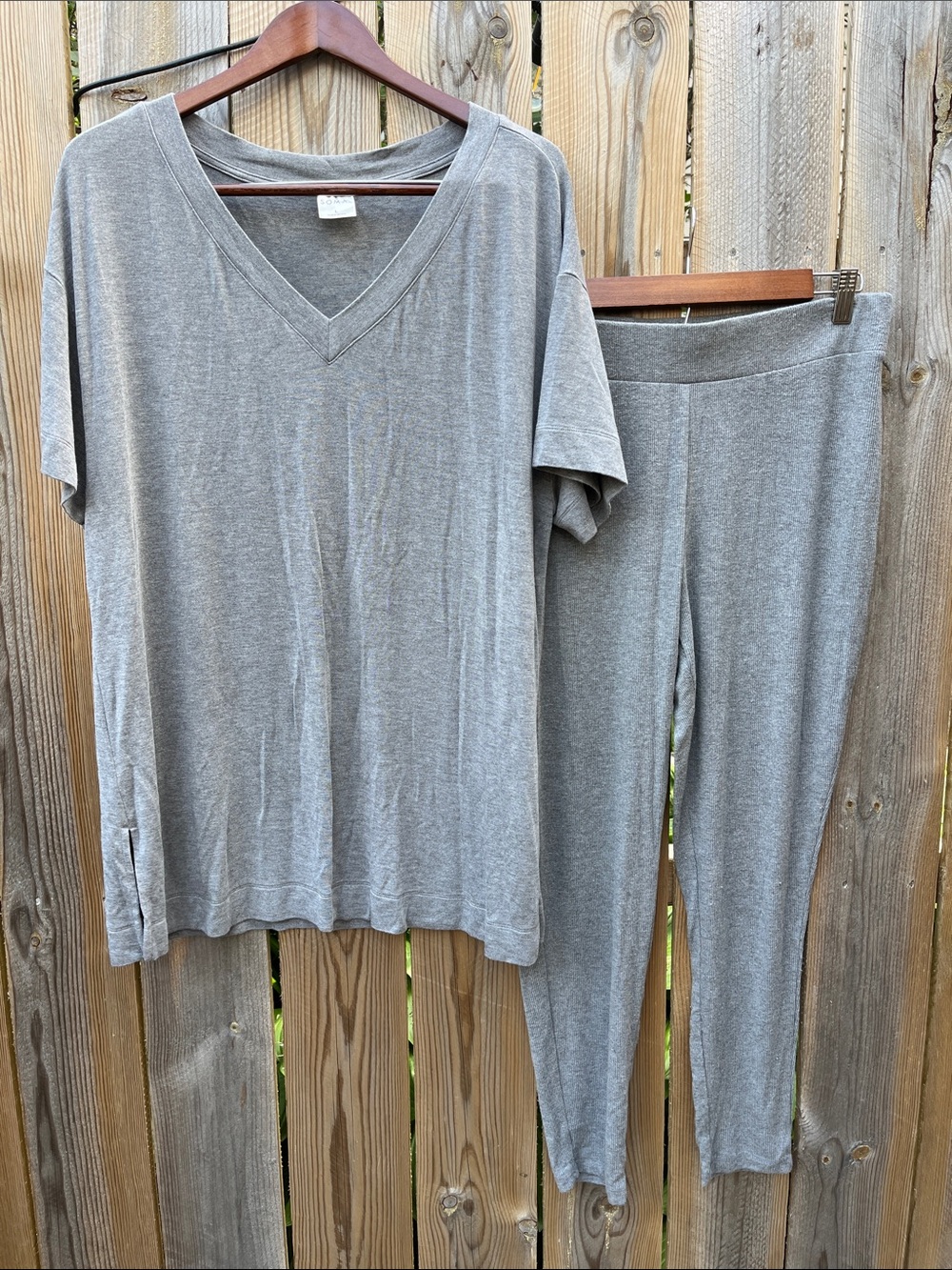 Soma Heather Gray V-Neck Lounge Top & Slim Leggings Set Large